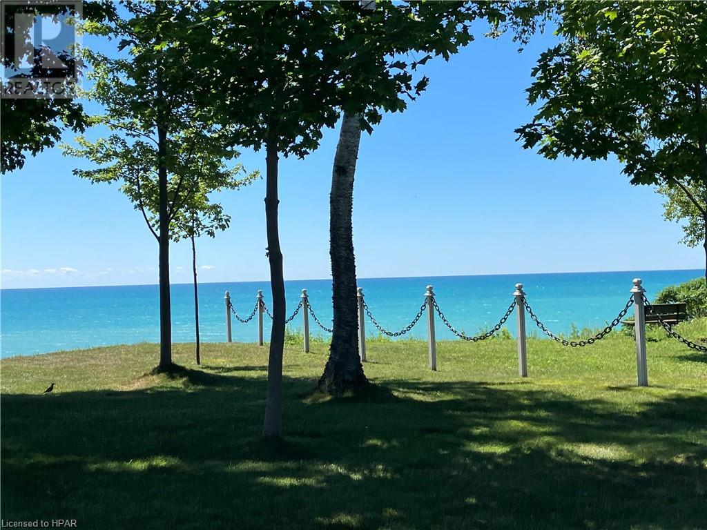 301 Bethune Crescent, Goderich, Ontario  N7A 4M6 - Photo 2 - 40531166