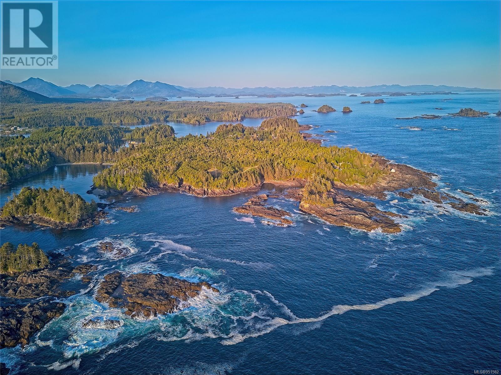 330 Reef Point Rd, Ucluelet, British Columbia  V0R 3A0 - Photo 2 - 951582