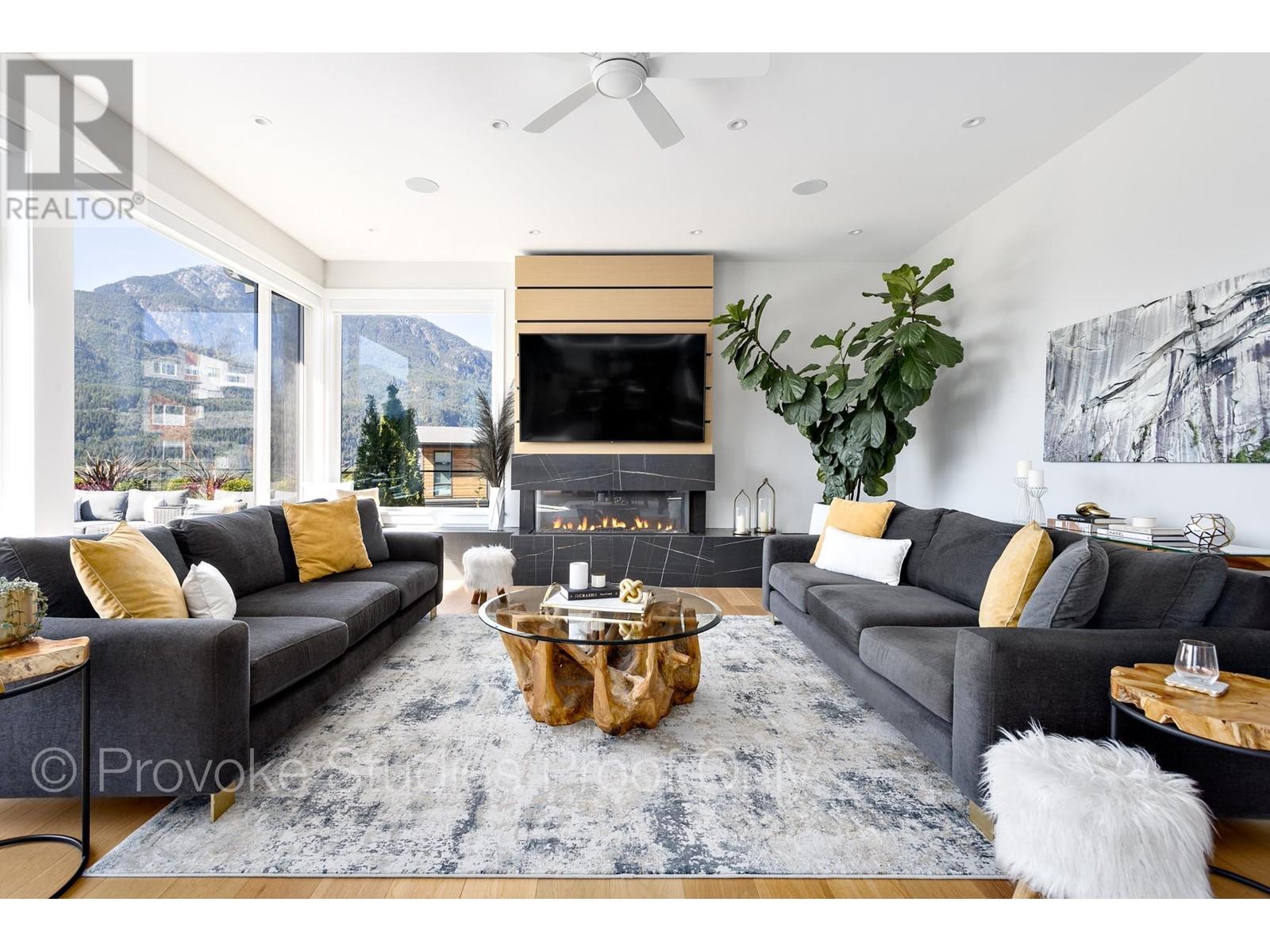 41307 Horizon Drive, Squamish, British Columbia  V8B 0Y7 - Photo 3 - R2843342