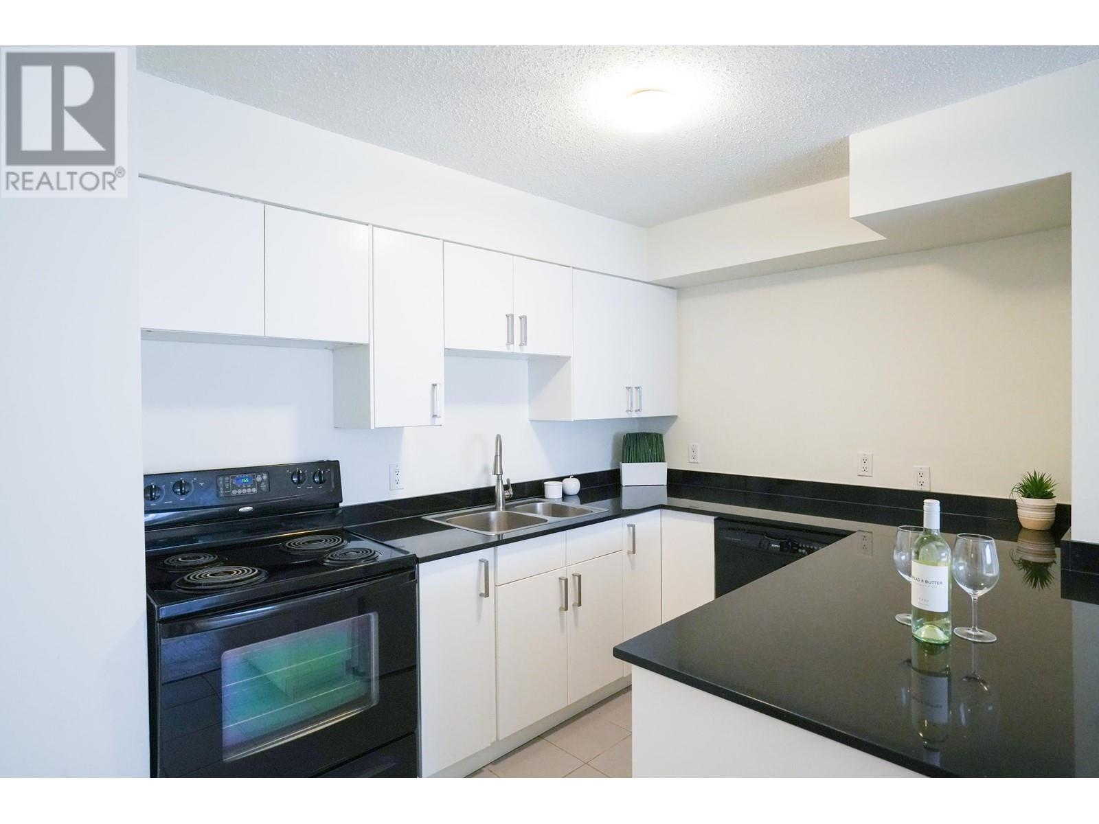 303 1050 Jervis Street, Vancouver, British Columbia  V6E 2C1 - Photo 1 - R2843381