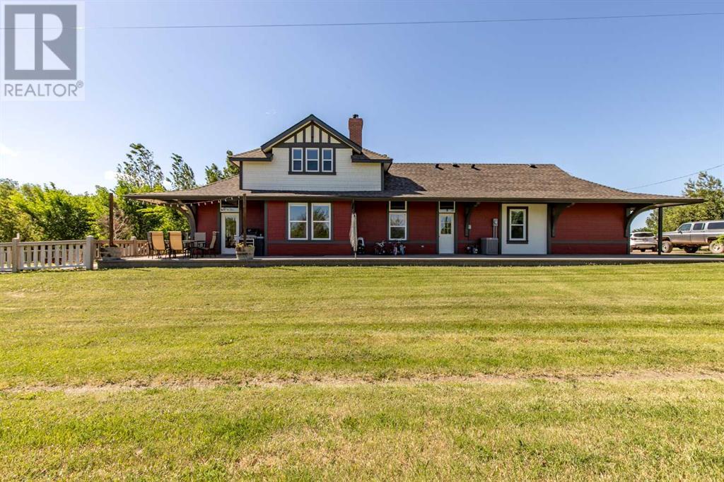 100021 Range Road 220, Rural Lethbridge County, Alberta  T0K 0T0 - Photo 1 - A2101227