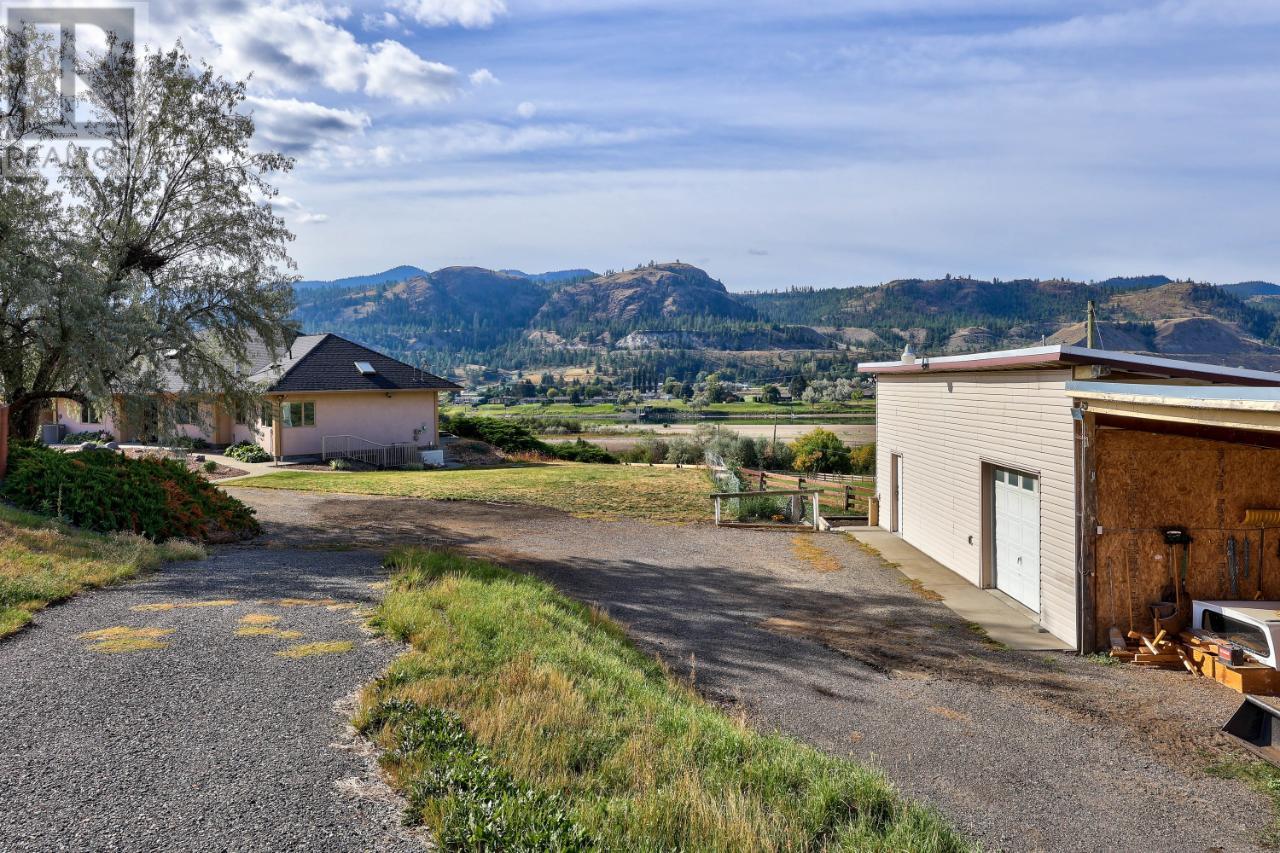 3361 Shuswap Road E, Kamloops, British Columbia  V2H 1T2 - Photo 49 - 176387