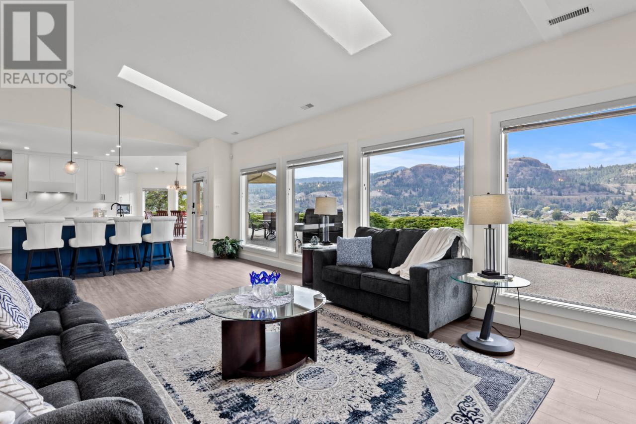 3361 Shuswap Road E, Kamloops, British Columbia  V2H 1T2 - Photo 5 - 176387