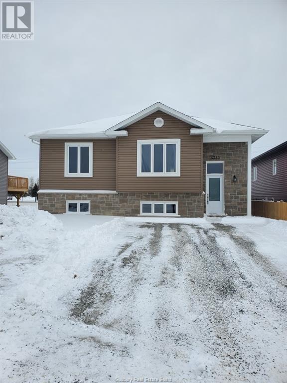 4343 Larocque Avenue, Val Caron, Ontario  P3P 1A3 - Photo 2 - 2114917