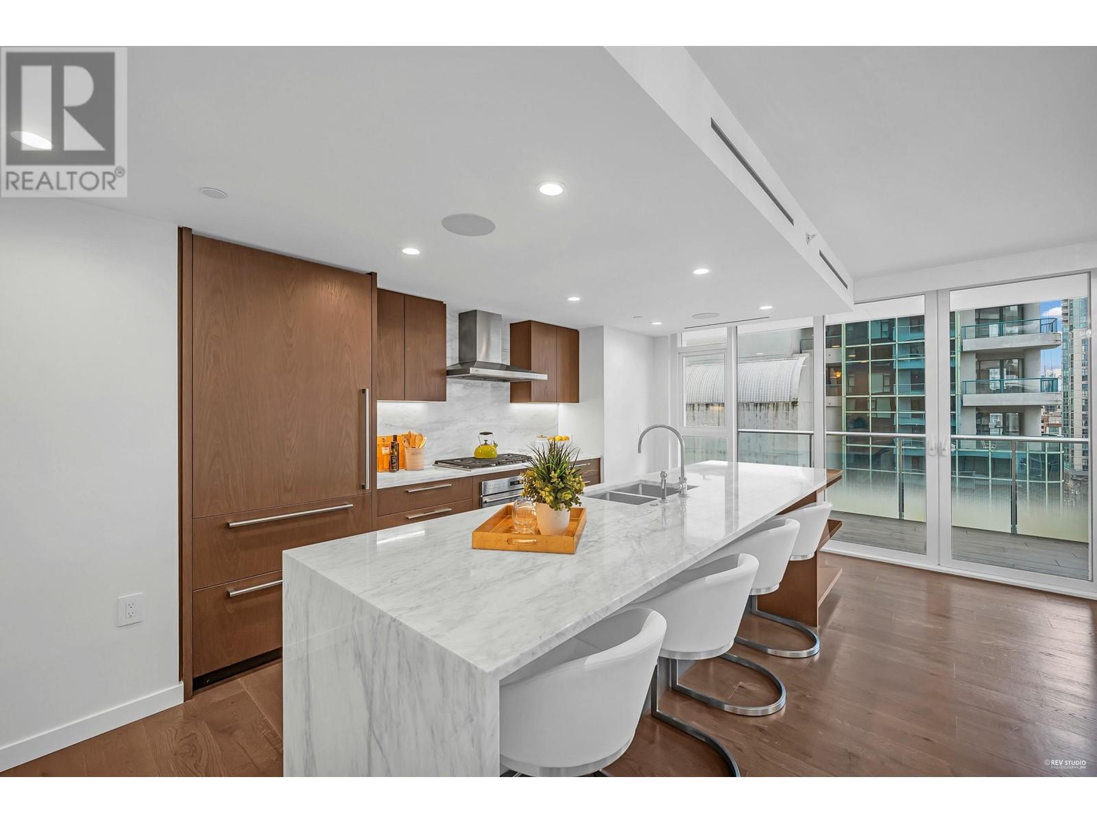 1202 1335 Howe Street, Vancouver, British Columbia  V6Z 0H1 - Photo 2 - R2843591