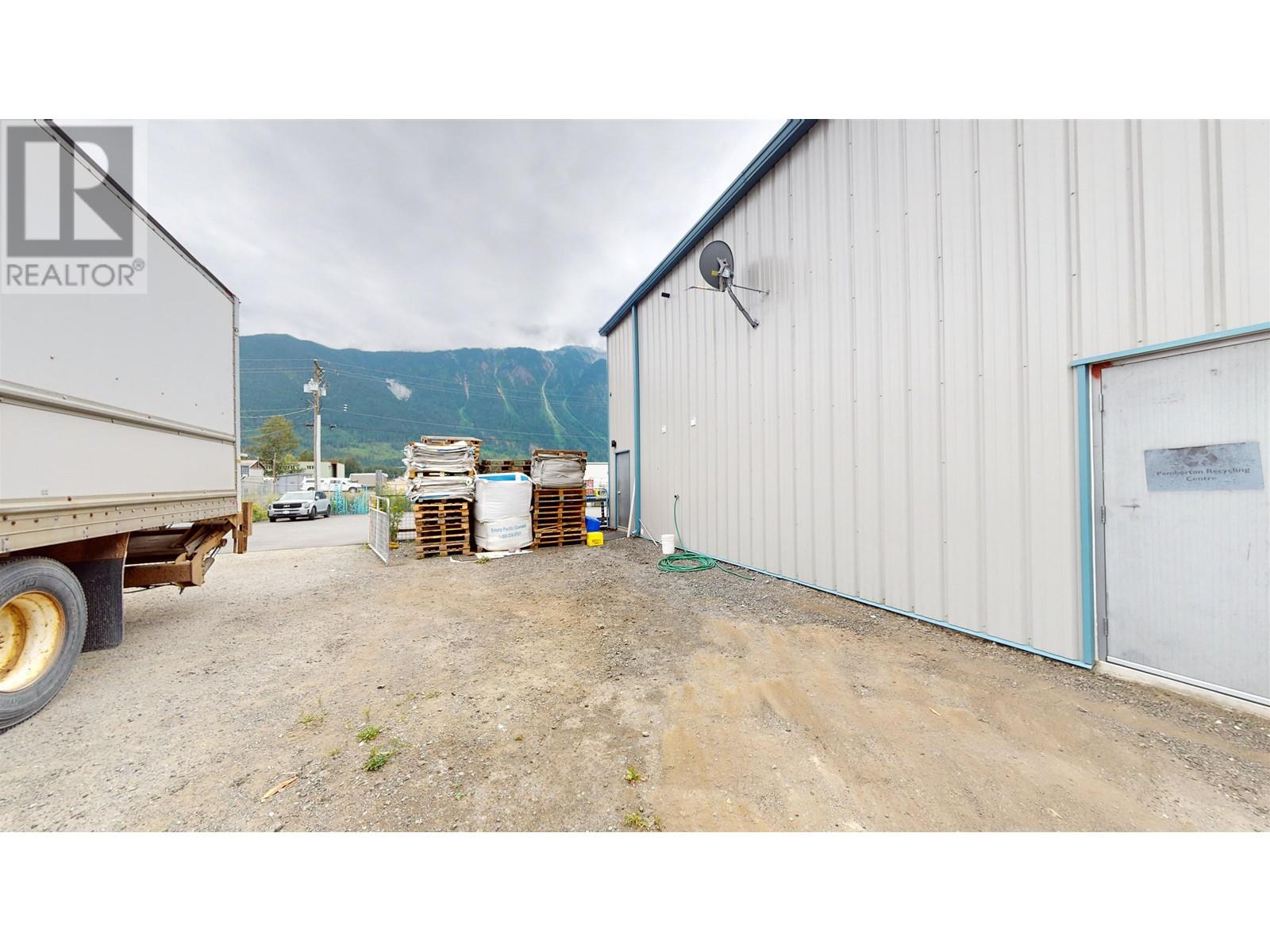 1937 Timberlane Road, Pemberton, British Columbia  V0N 2L0 - Photo 20 - C8056987