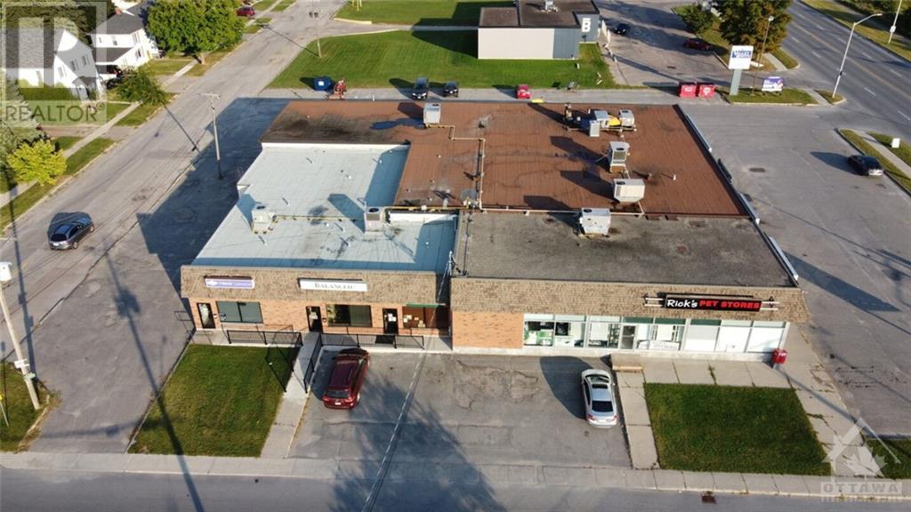 100 Madawaska Boulevard Unit#6, Arnprior, Ontario  K7S 1S7 - Photo 3 - 1374870