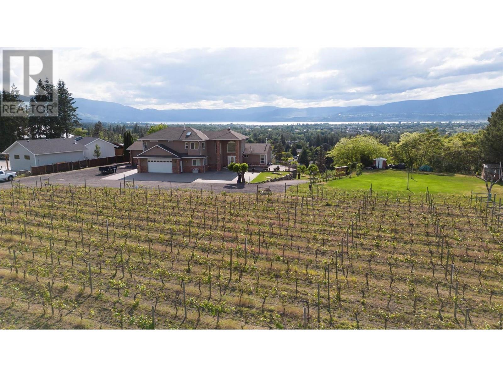 3380 Neid Road Kelowna