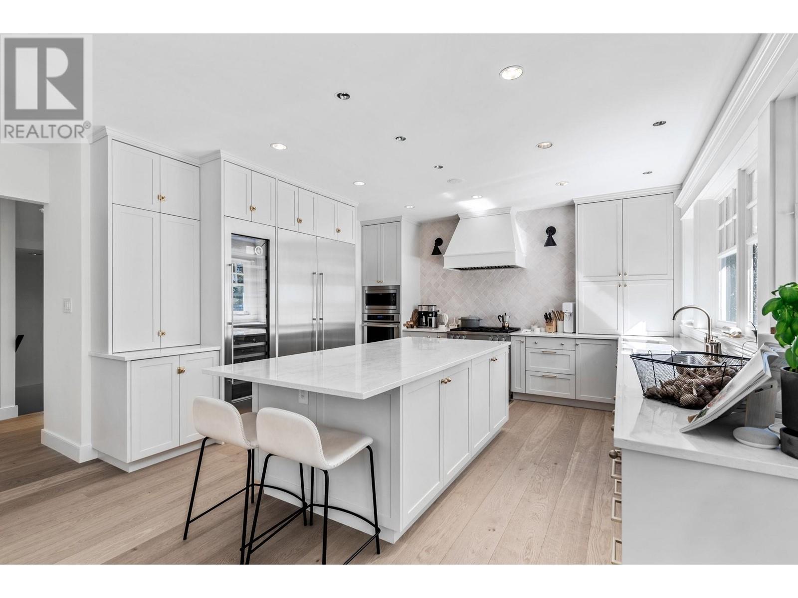 4638 Decourcy Court, West Vancouver, British Columbia  V7W 3J5 - Photo 9 - R2843621