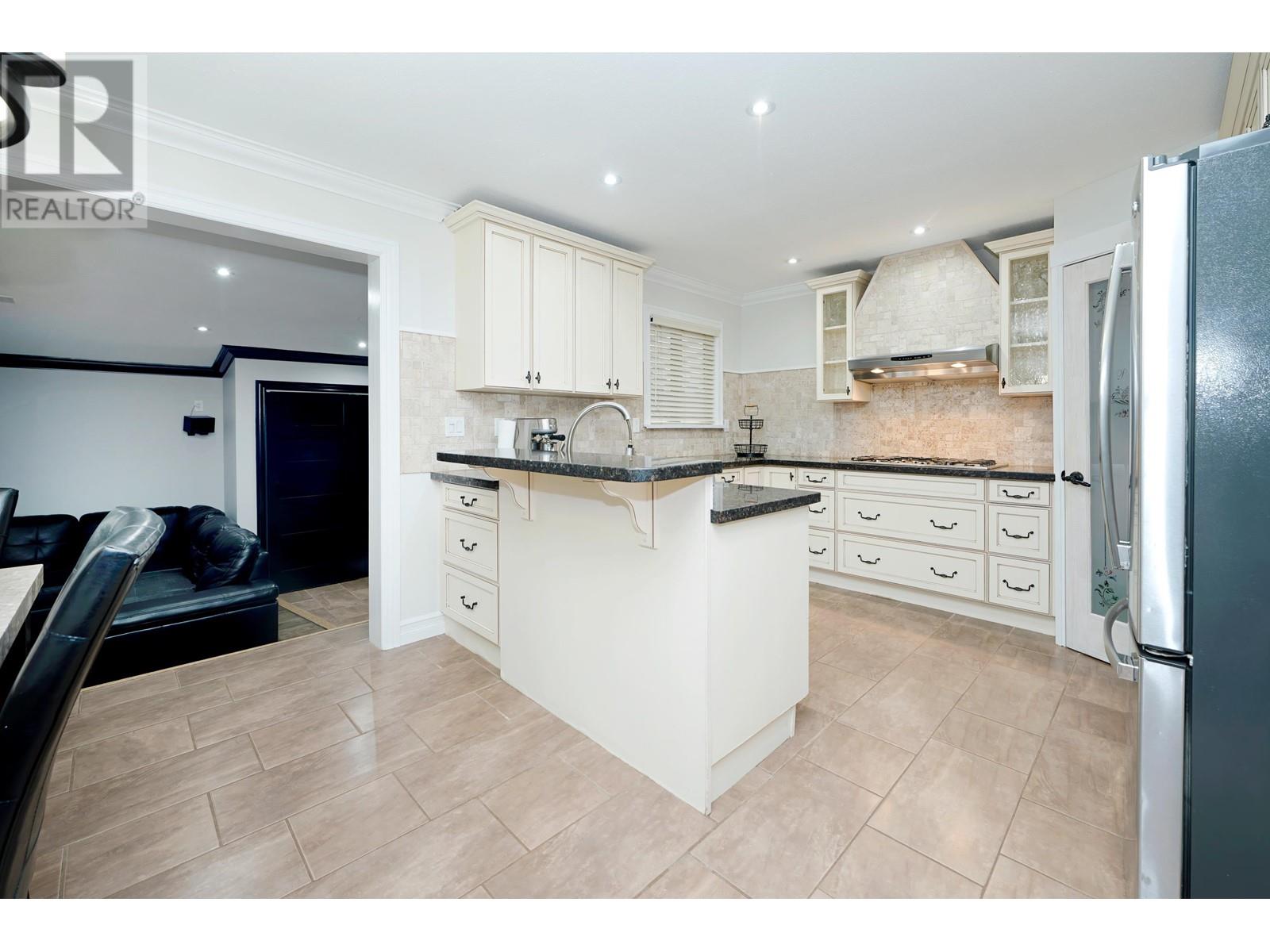 24814 121 Street, Maple Ridge, British Columbia  V4R 2A5 - Photo 6 - R2843677