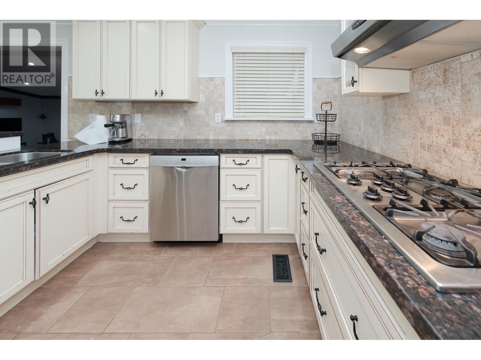 24814 121 Street, Maple Ridge, British Columbia  V4R 2A5 - Photo 7 - R2843677