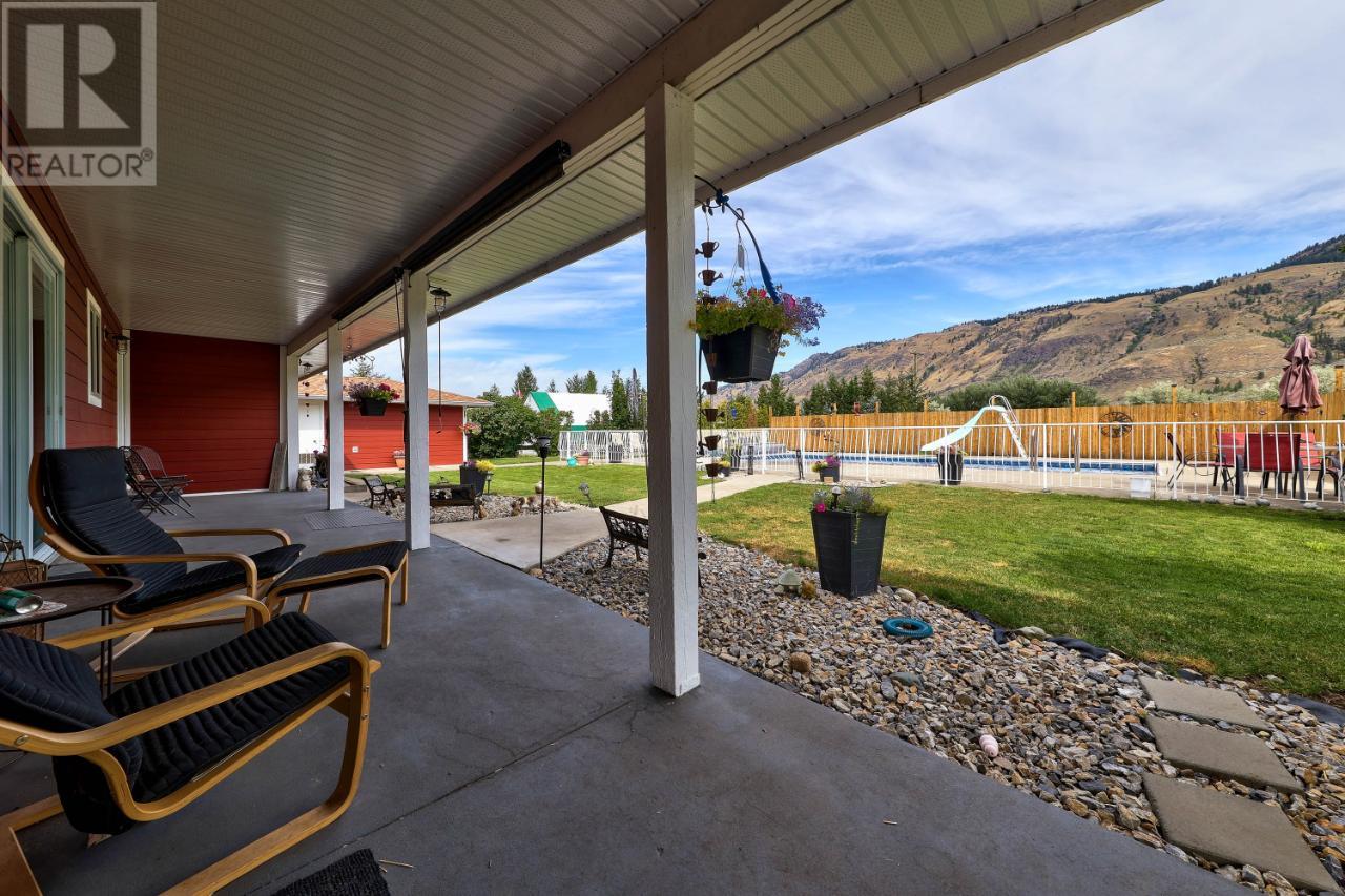 733 Durango Drive, Kamloops, British Columbia  V2C 6Y6 - Photo 15 - 176394