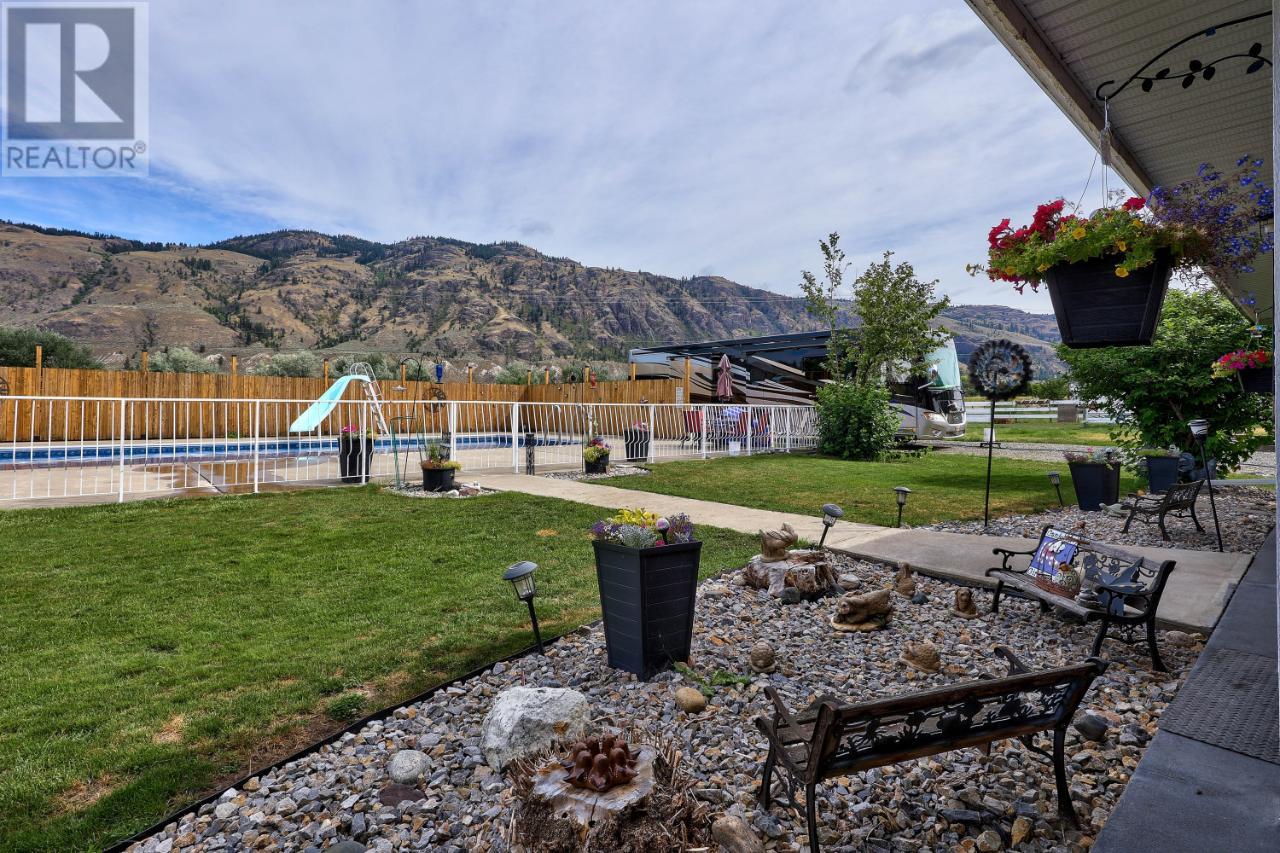733 Durango Drive, Kamloops, British Columbia  V2C 6Y6 - Photo 16 - 176394