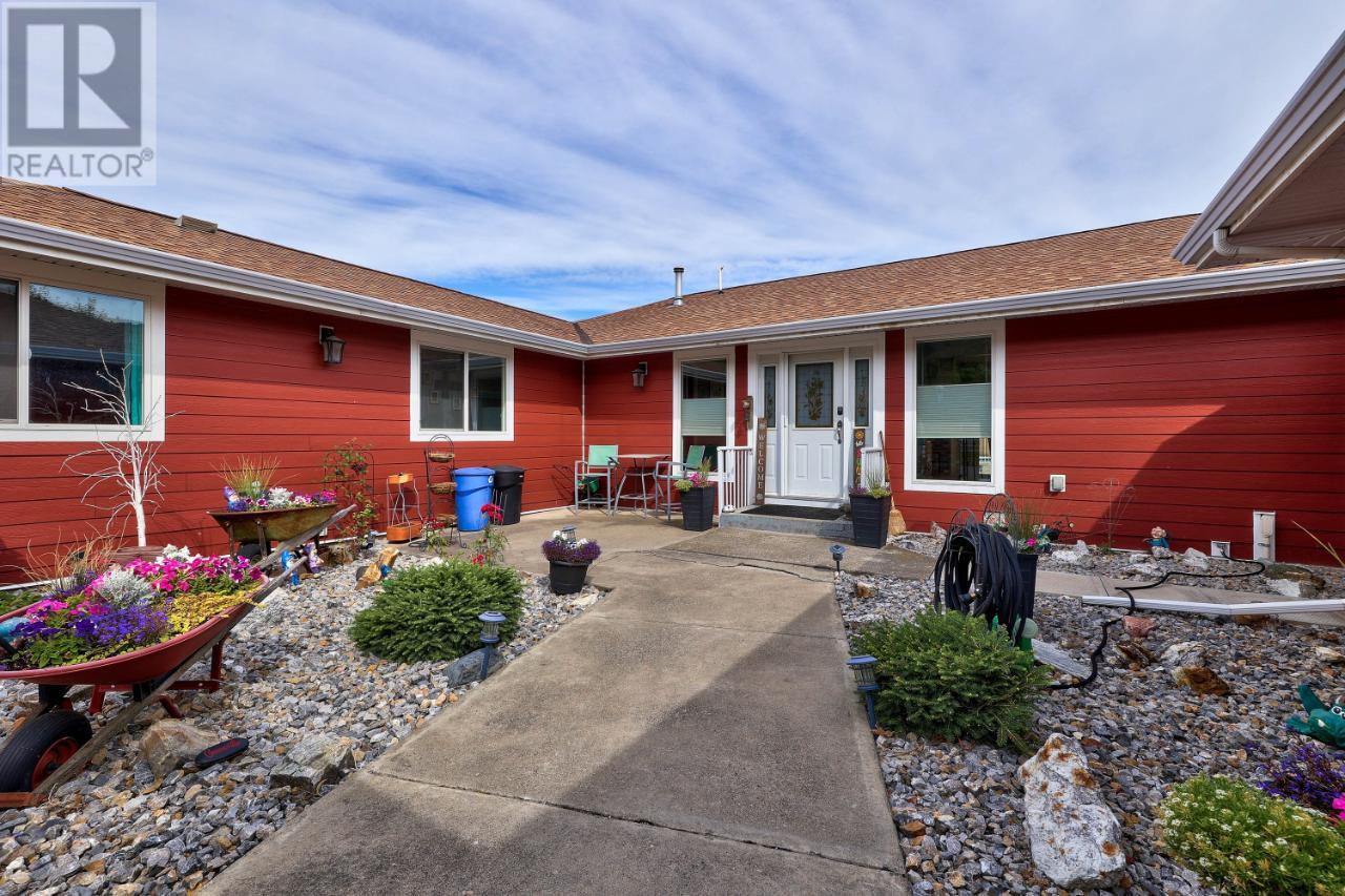 733 Durango Drive, Kamloops, British Columbia  V2C 6Y6 - Photo 2 - 176394