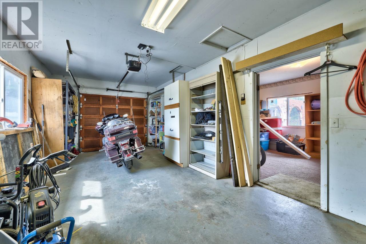 733 Durango Drive, Kamloops, British Columbia  V2C 6Y6 - Photo 34 - 176394