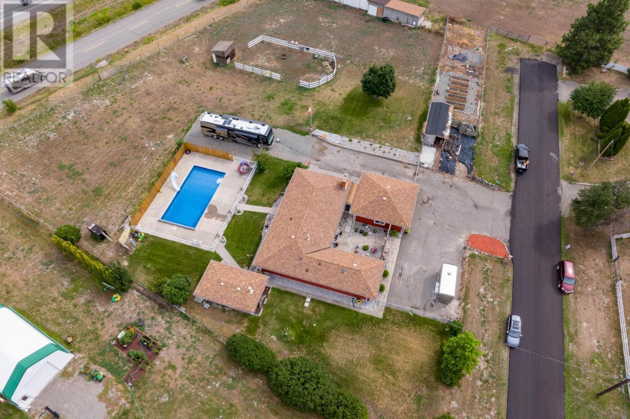 733 Durango Drive, Kamloops, British Columbia  V2C 6Y6 - Photo 48 - 176394