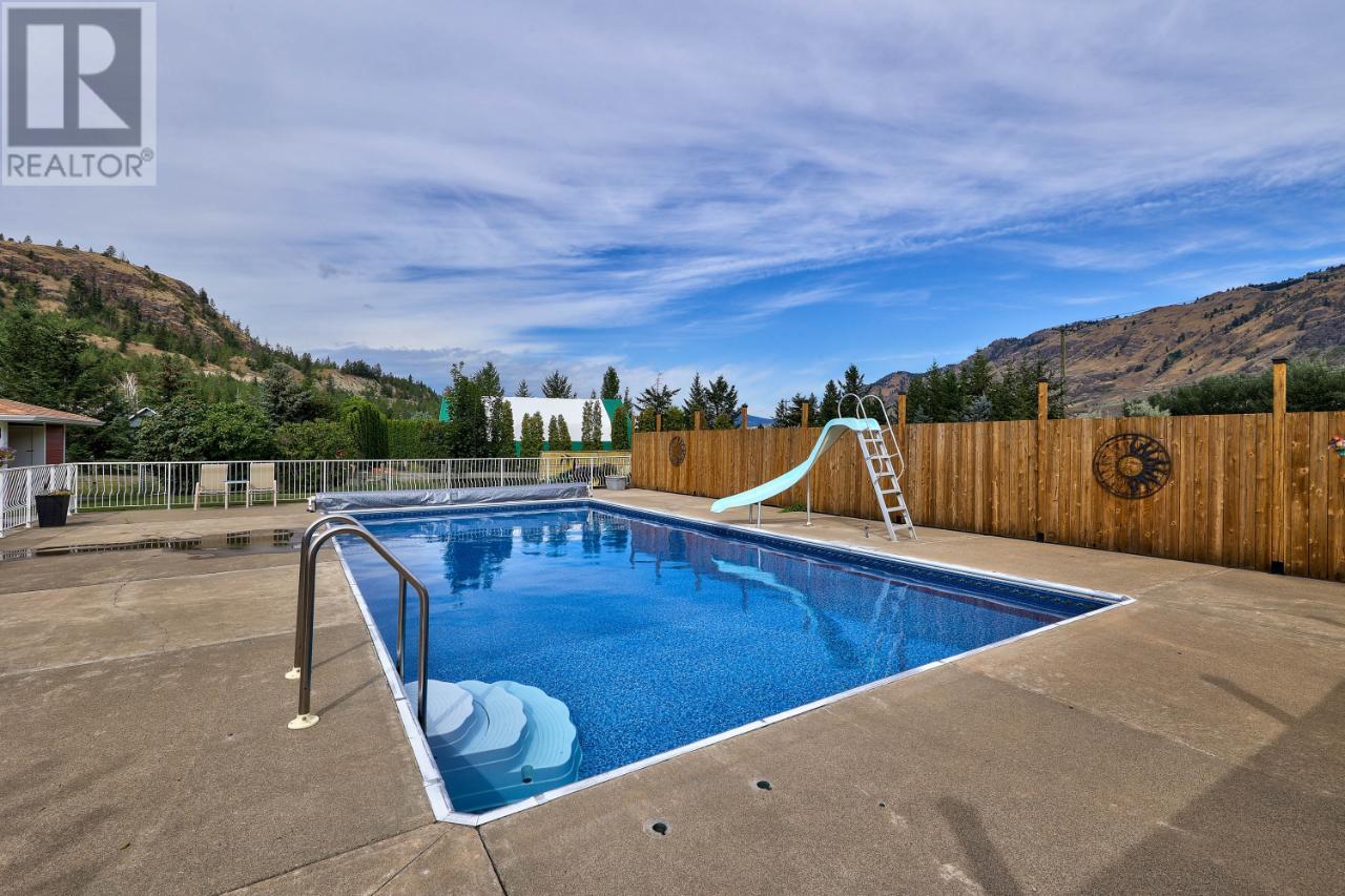 733 Durango Drive, Kamloops, British Columbia  V2C 6Y6 - Photo 9 - 176394