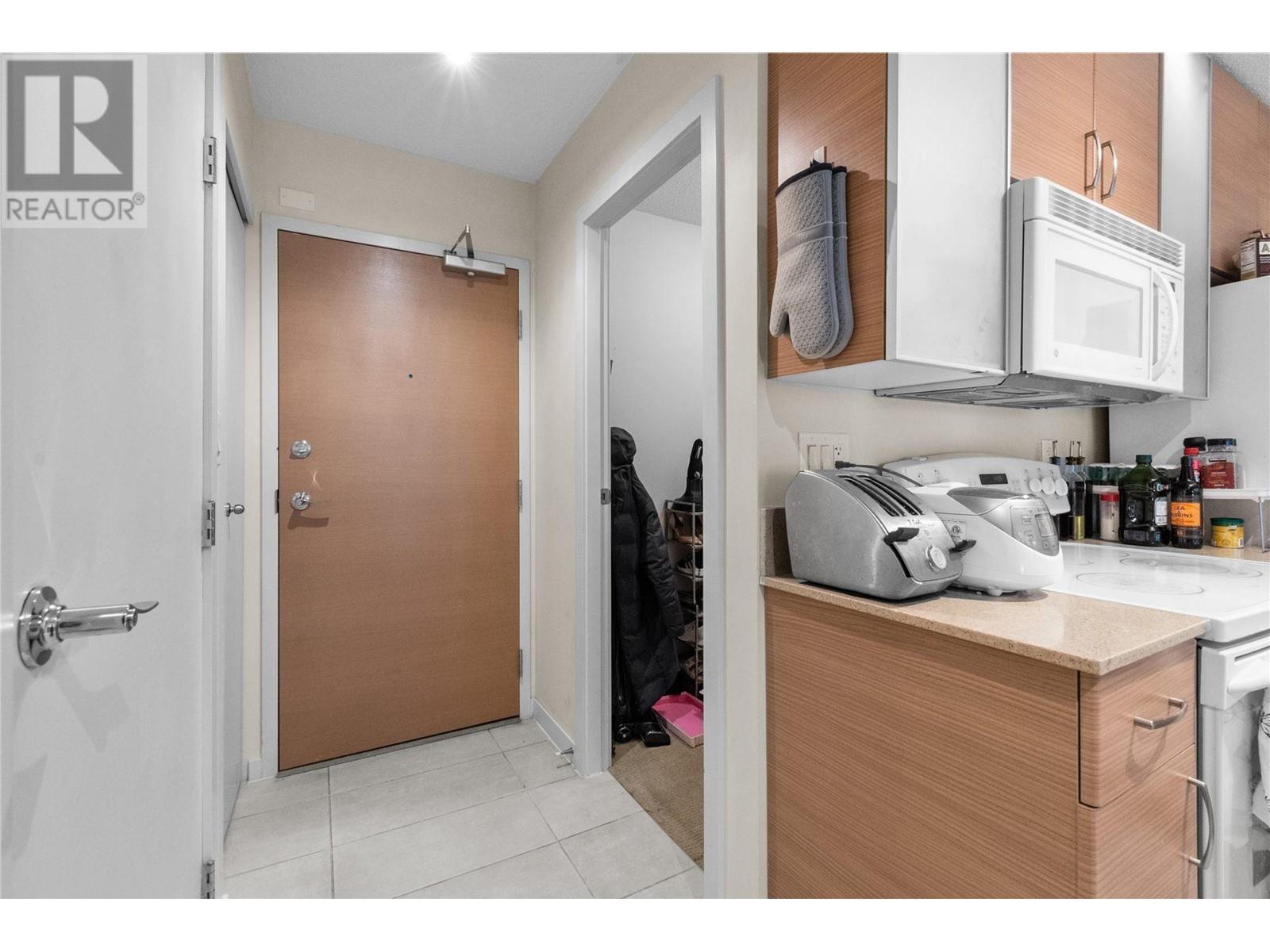 2106 909 Mainland Street, Vancouver, British Columbia  V6B 1S3 - Photo 3 - R2843617