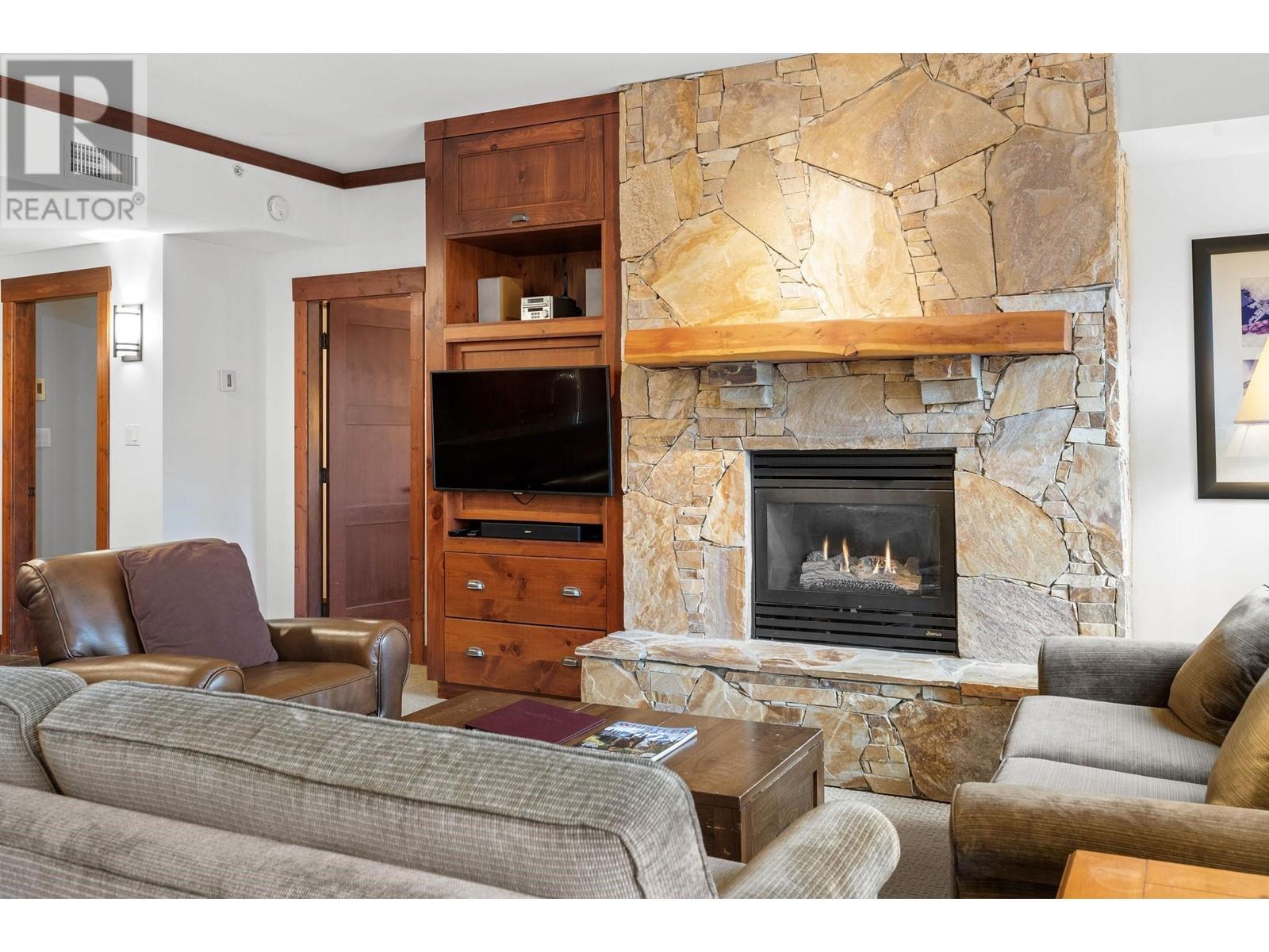 301 2202 Gondola Way, Whistler, British Columbia  V8E 0M7 - Photo 8 - R2843686
