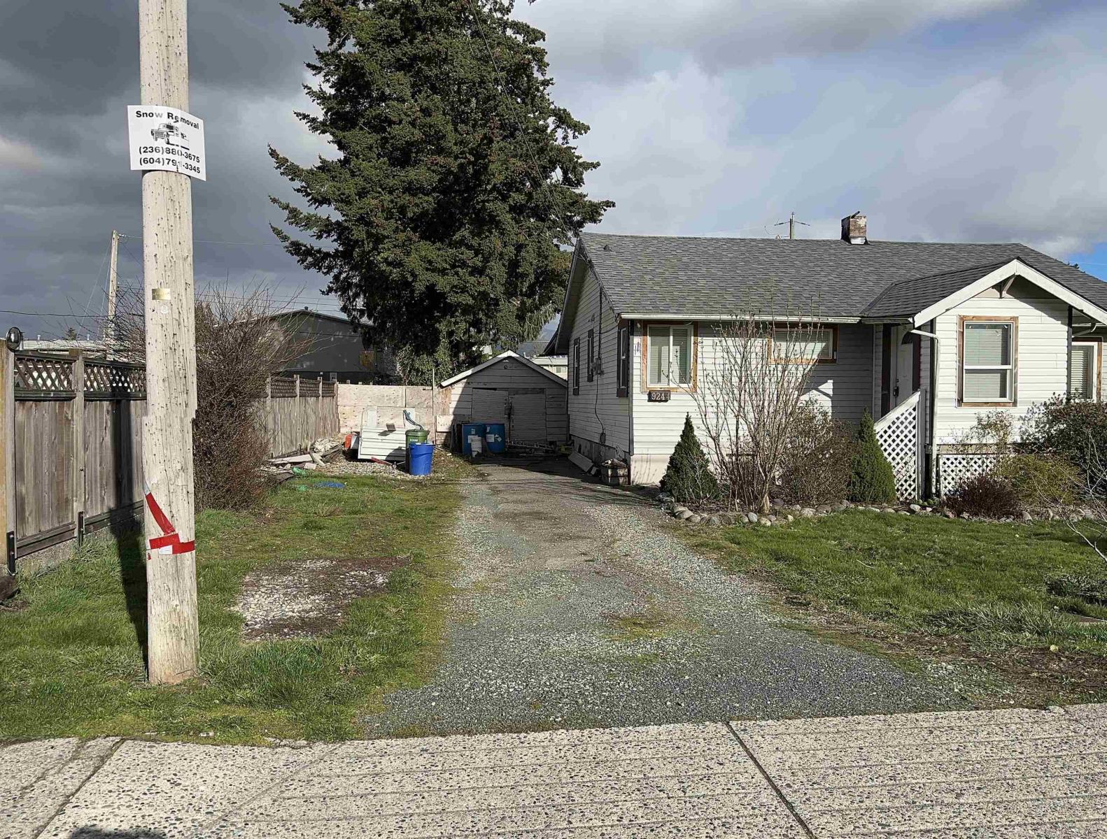 9244 Hazel Street, Chilliwack, British Columbia  V2P 5N6 - Photo 3 - R2843433