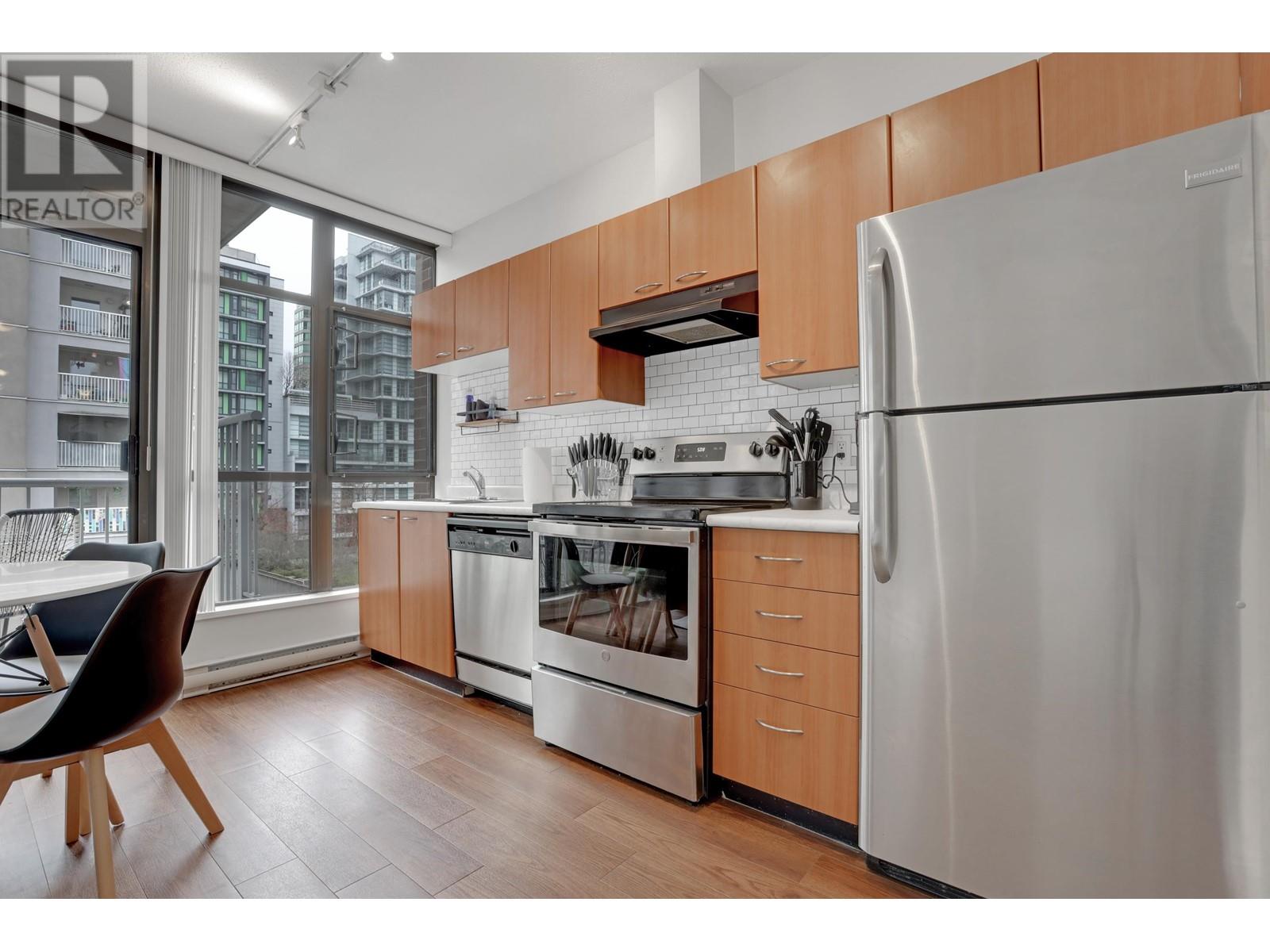 506 1249 Granville Street, Vancouver, British Columbia  V6Z 1M5 - Photo 3 - R2843782