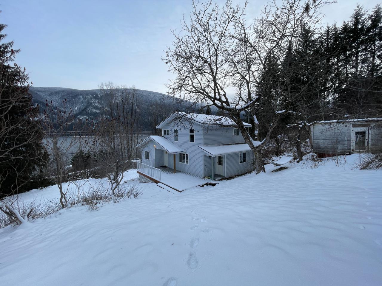 3435 Highway 3a, Nelson, British Columbia  V1L 6T3 - Photo 3 - 2474667