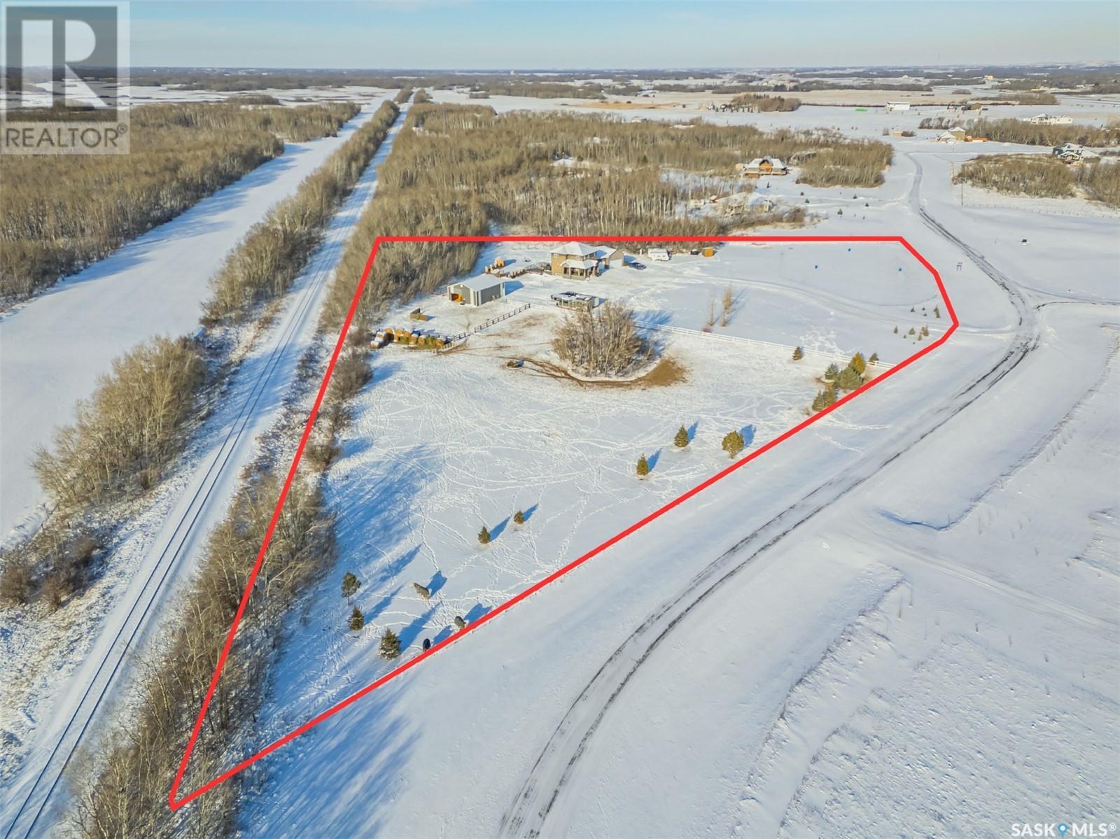 17 Elkwood Estates Acreage, Dundurn Rm No. 314, Saskatchewan  S7K 3J8 - Photo 2 - SK956516
