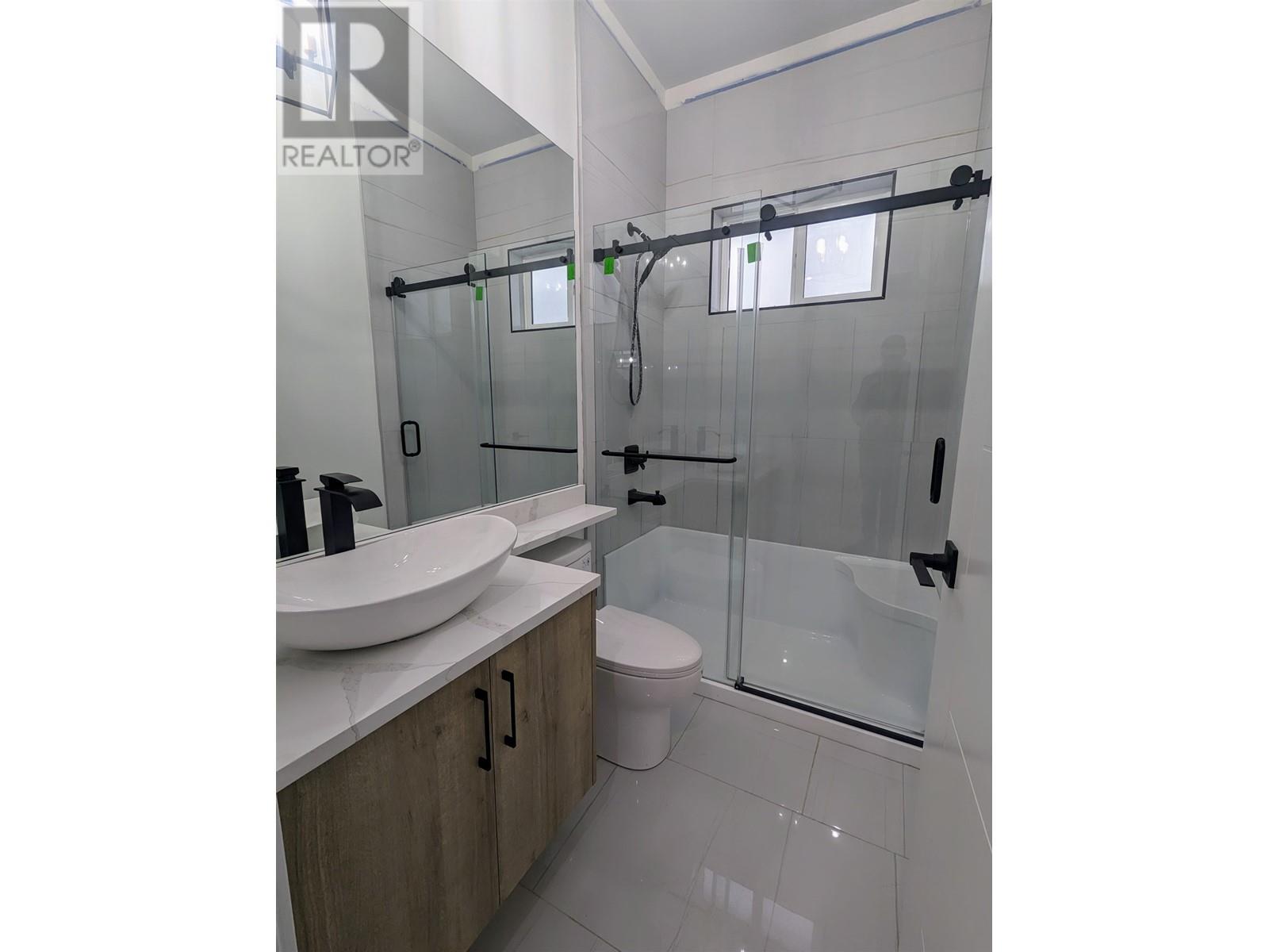 8155 12th Avenue, Burnaby, British Columbia  V3N 2L3 - Photo 21 - R2843896