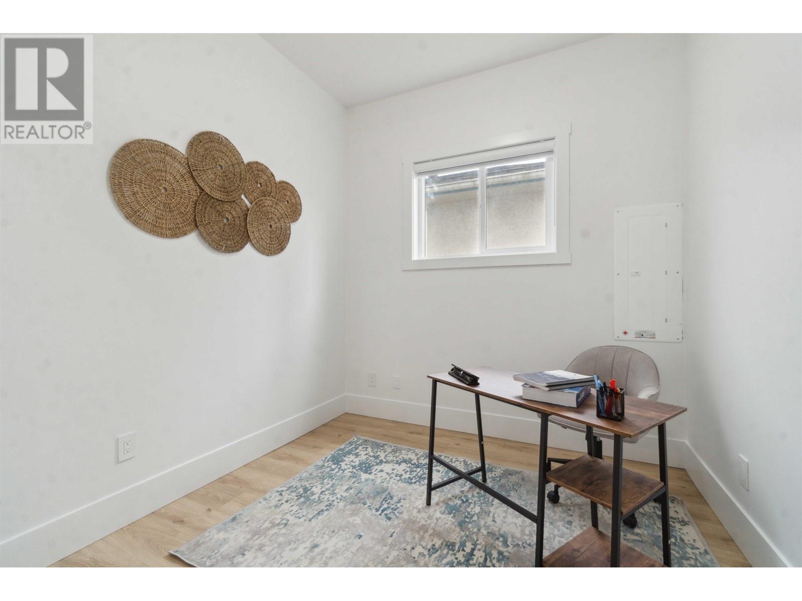 8155 12th Avenue, Burnaby, British Columbia  V3N 2L3 - Photo 9 - R2843896
