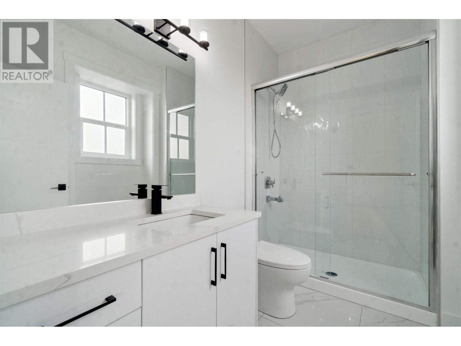 8155 12th Avenue, Burnaby, British Columbia  V3N 2L3 - Photo 30 - R2843896