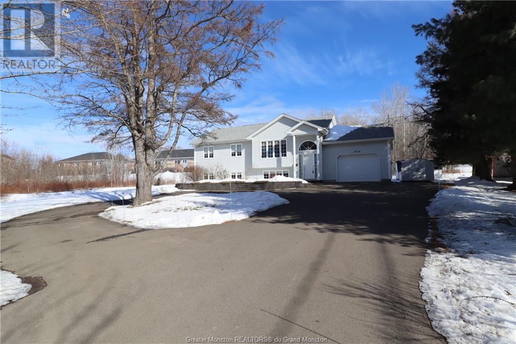1824 Amirault St, Dieppe, New Brunswick  E1A 7R7 - Photo 3 - M157024