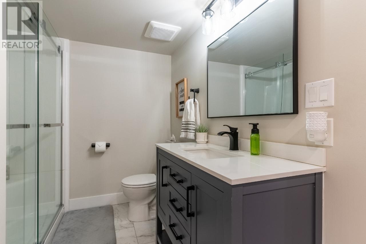 2738 Beachmount Cres, Kamloops, British Columbia  V2B 0E6 - Photo 29 - 176405