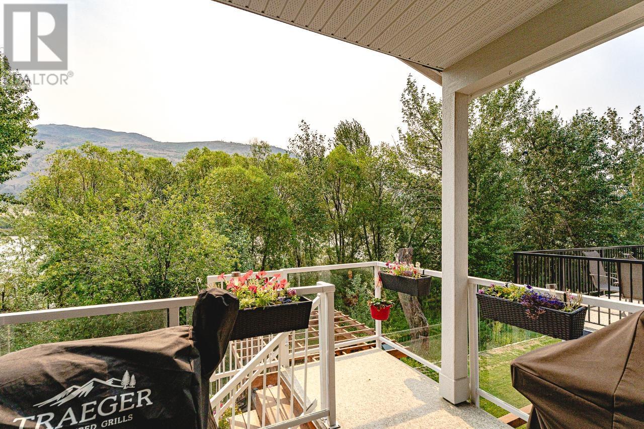 2738 Beachmount Cres, Kamloops, British Columbia  V2B 0E6 - Photo 32 - 176405