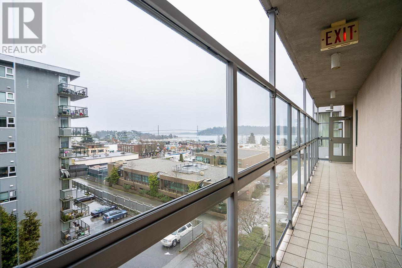 503 588 16th Street, West Vancouver, British Columbia  V7V 3R7 - Photo 6 - R2843974