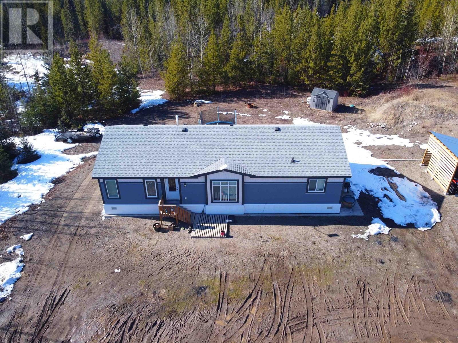 8439 Archie Drive, Burns Lake, British Columbia  V0J 1E1 - Photo 2 - R2843829