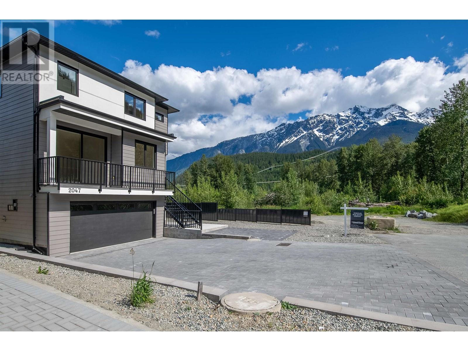 2047 Tiyata Boulevard, Pemberton, British Columbia  V0N 2L1 - Photo 1 - R2844100