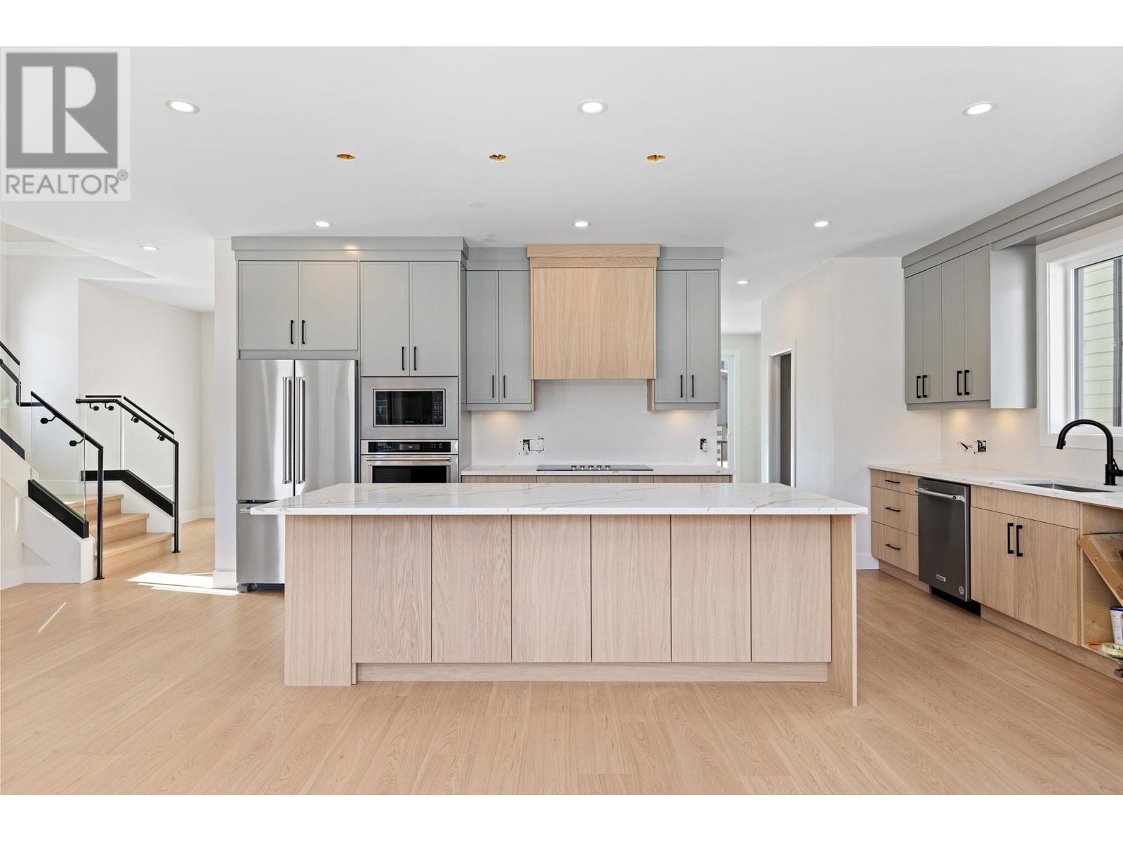 2047 Tiyata Boulevard, Pemberton, British Columbia  V0N 2L1 - Photo 6 - R2844100
