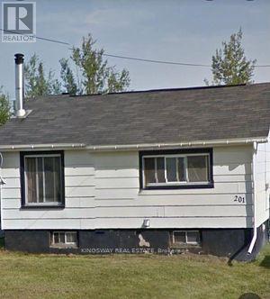 201 Third Avenue, Hornepayne, Ontario  P0M 1Z0 - Photo 2 - X7381638