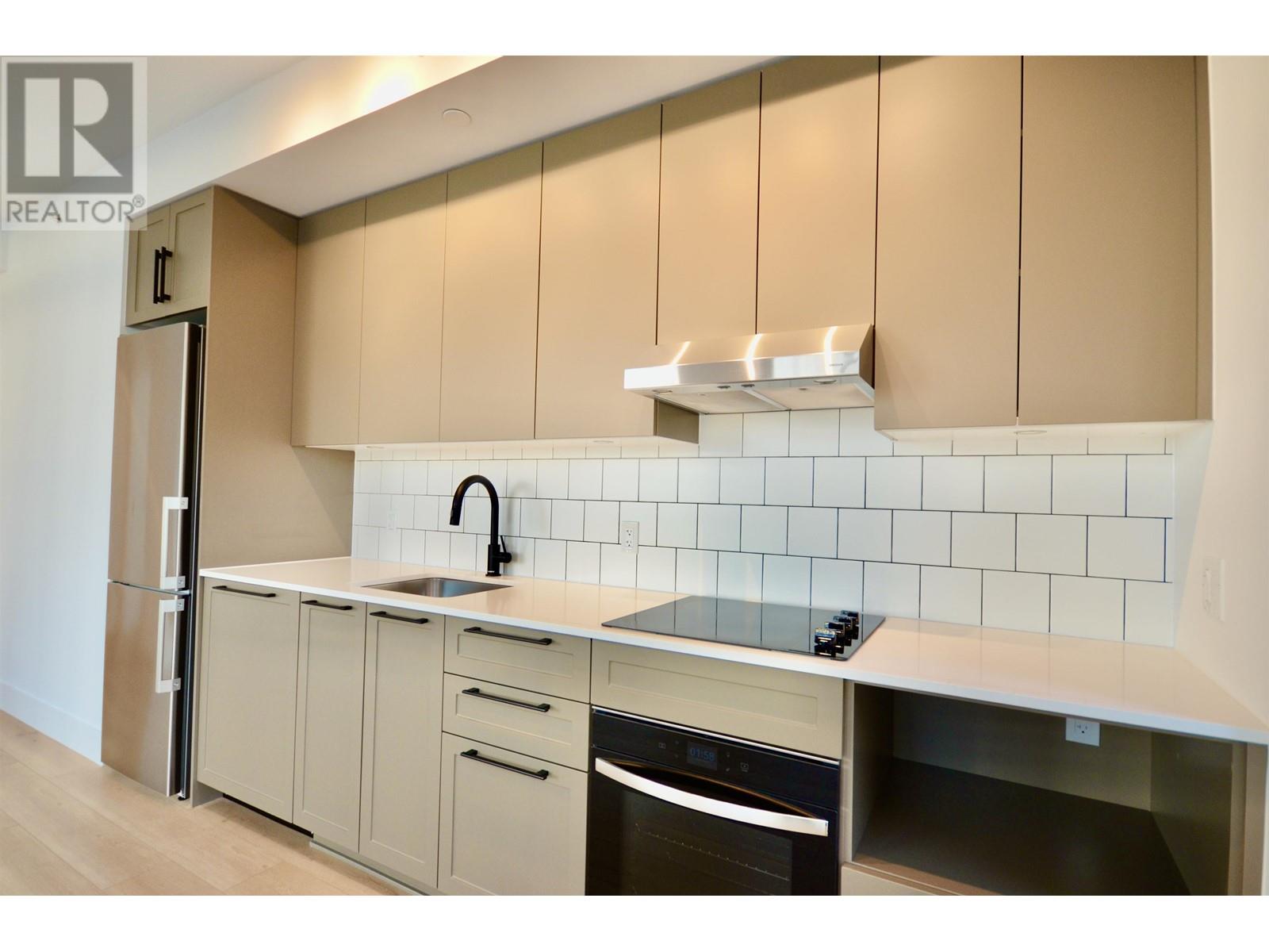 1010 8750 University Crescent, Burnaby, British Columbia  V5A 0G9 - Photo 3 - R2844189