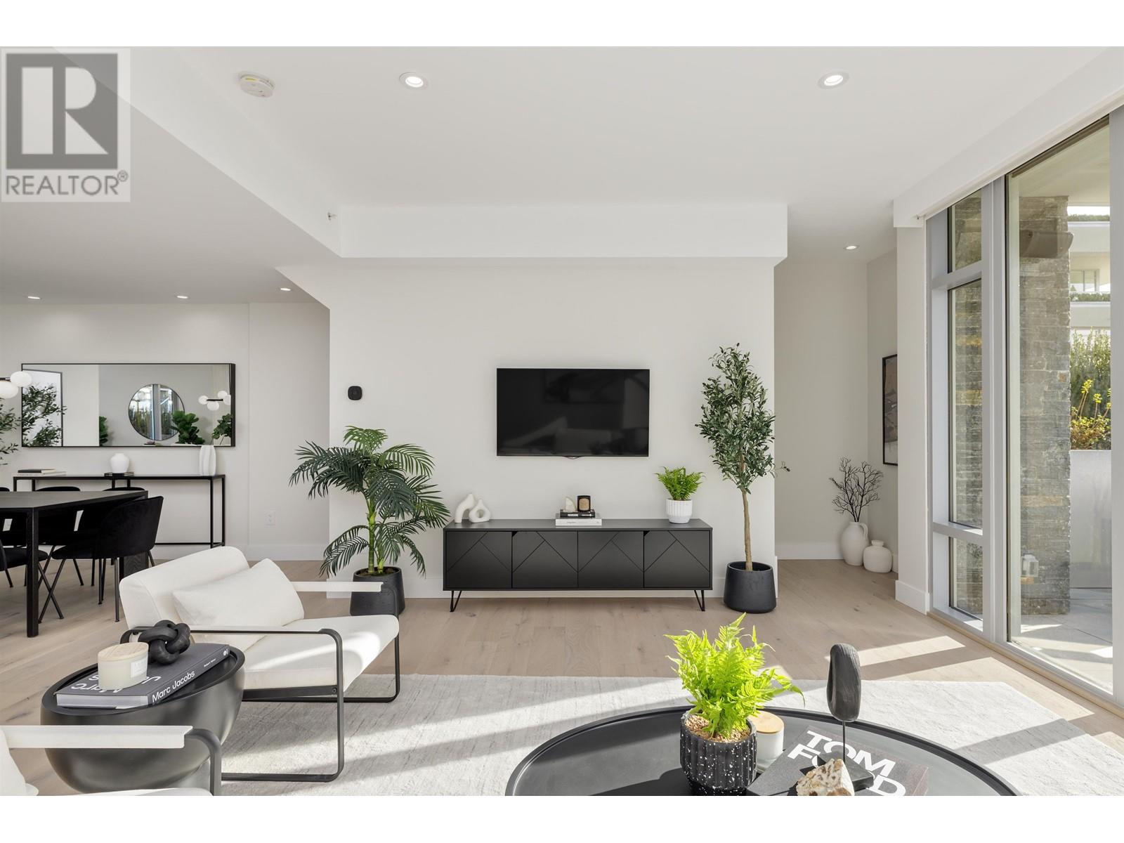 790 Arthur Erickson Place, West Vancouver, British Columbia  V7T 0B8 - Photo 4 - R2844201