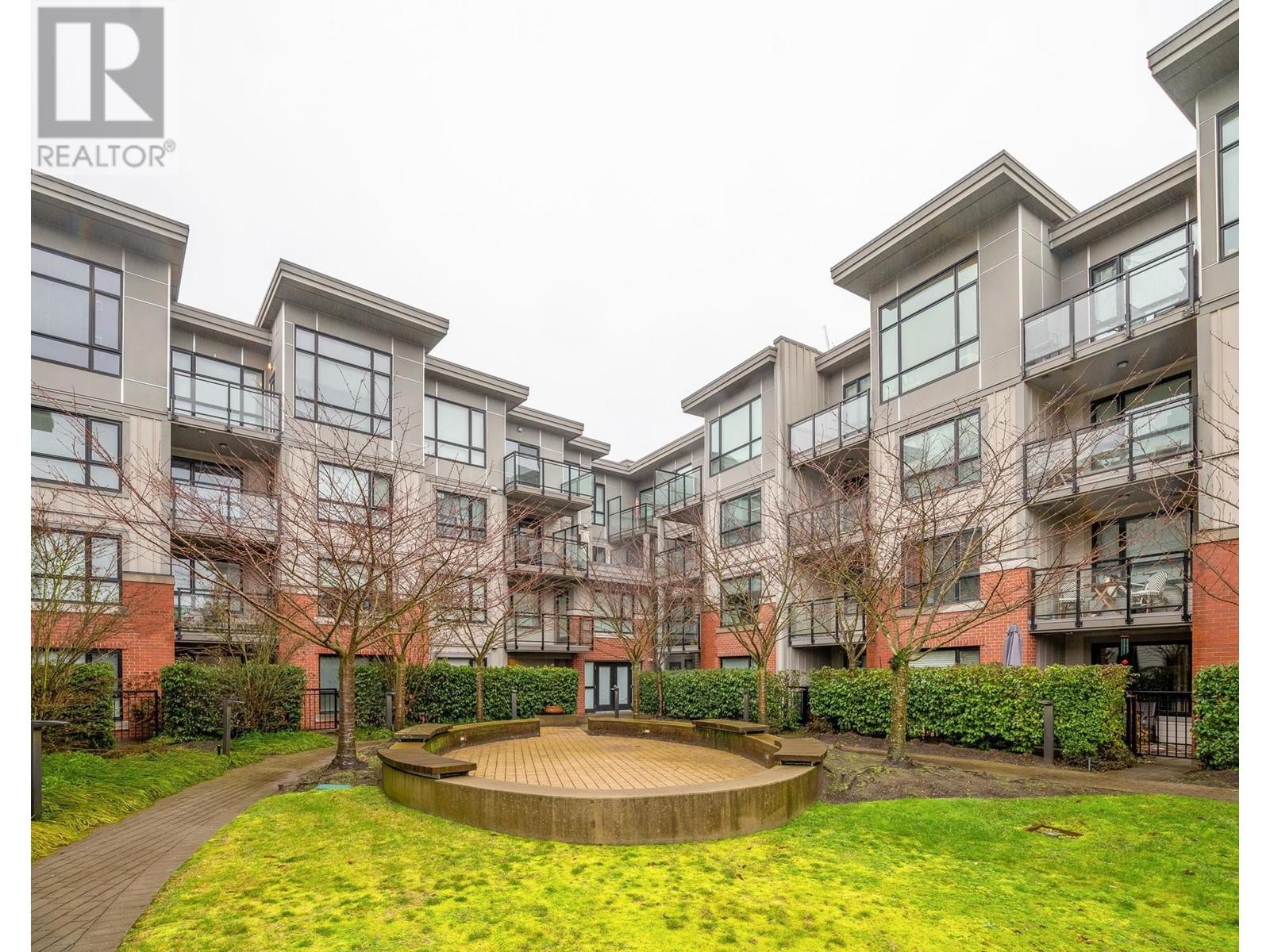 421 7058 14th Avenue, Burnaby, British Columbia  V3N 0E6 - Photo 1 - R2844203
