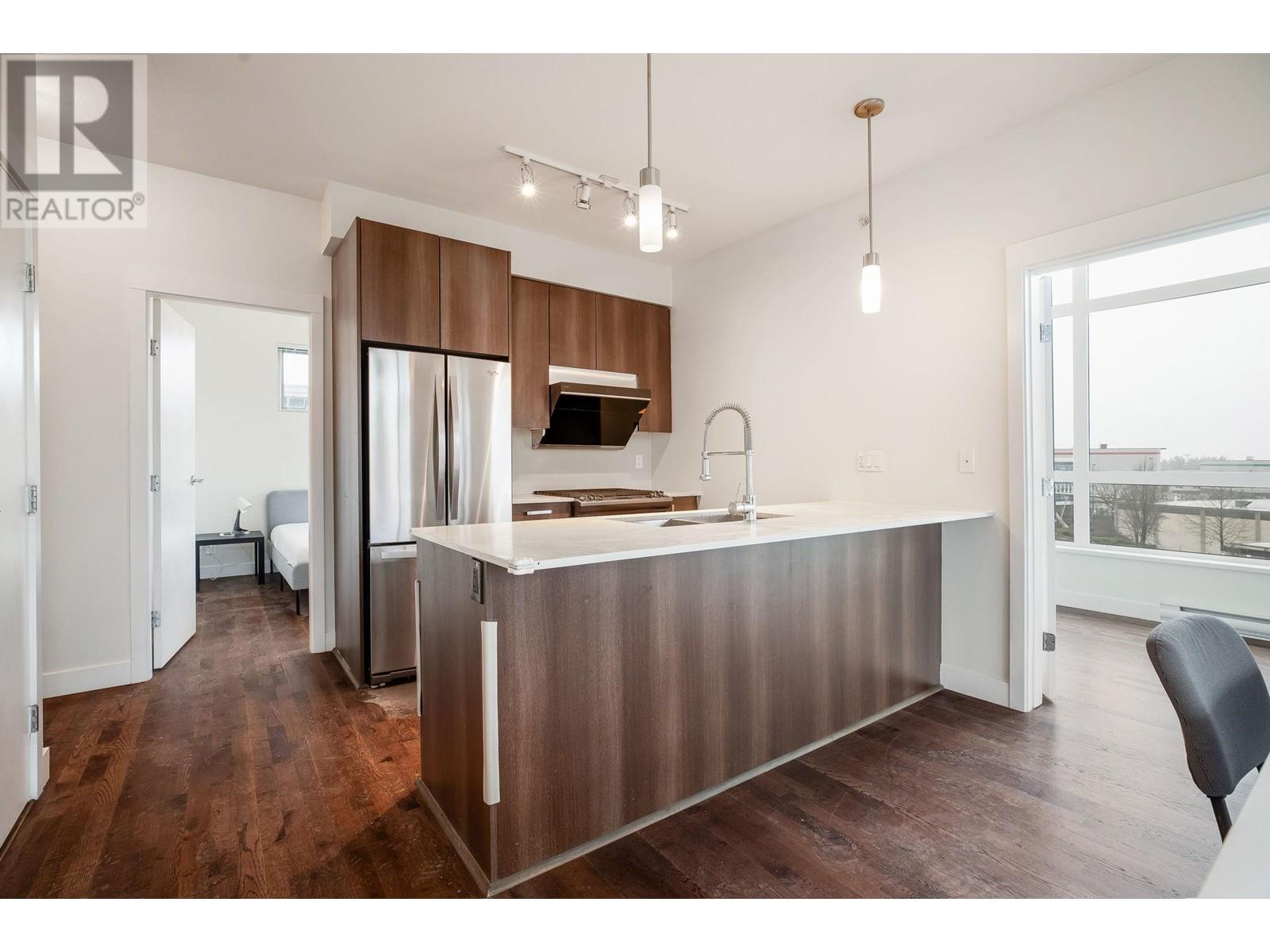 421 7058 14th Avenue, Burnaby, British Columbia  V3N 0E6 - Photo 2 - R2844203