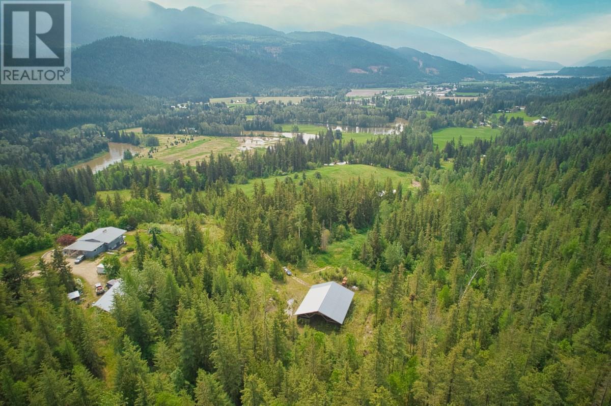 2495 Samuelson Road Sicamous