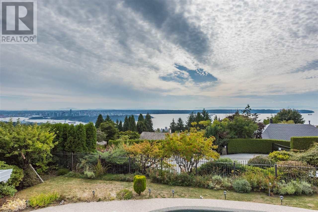 1393 Chartwell Drive, West Vancouver, British Columbia  V7S 2R6 - Photo 2 - R2844290