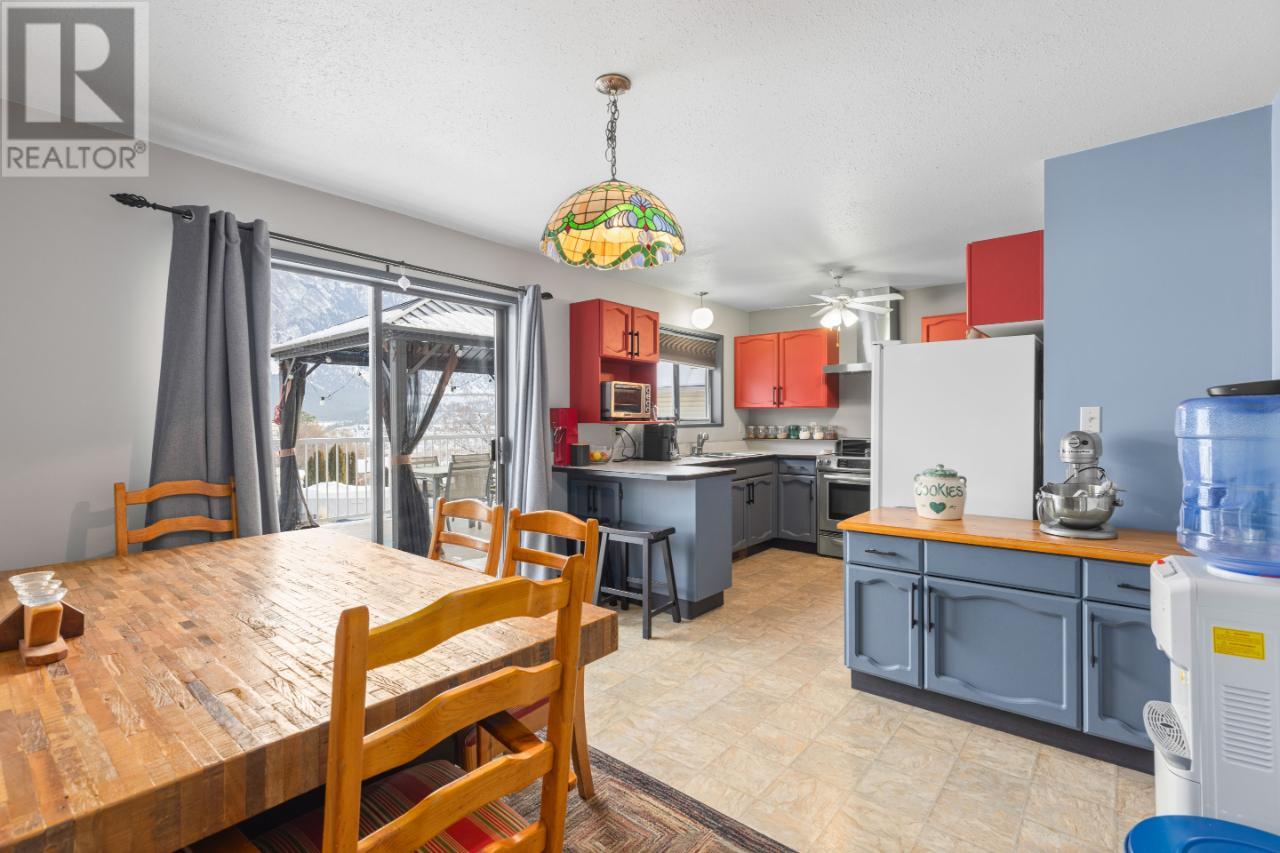 890 Eagleson Cres, Lillooet, British Columbia  V0K 1V0 - Photo 4 - 176427