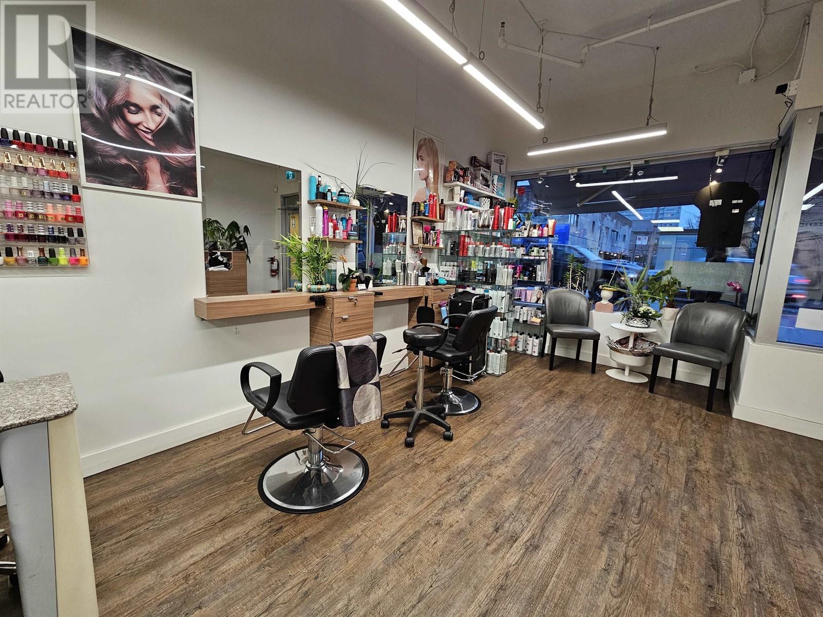 903 Denman Street, Vancouver, British Columbia  V6G 2L9 - Photo 1 - C8057065