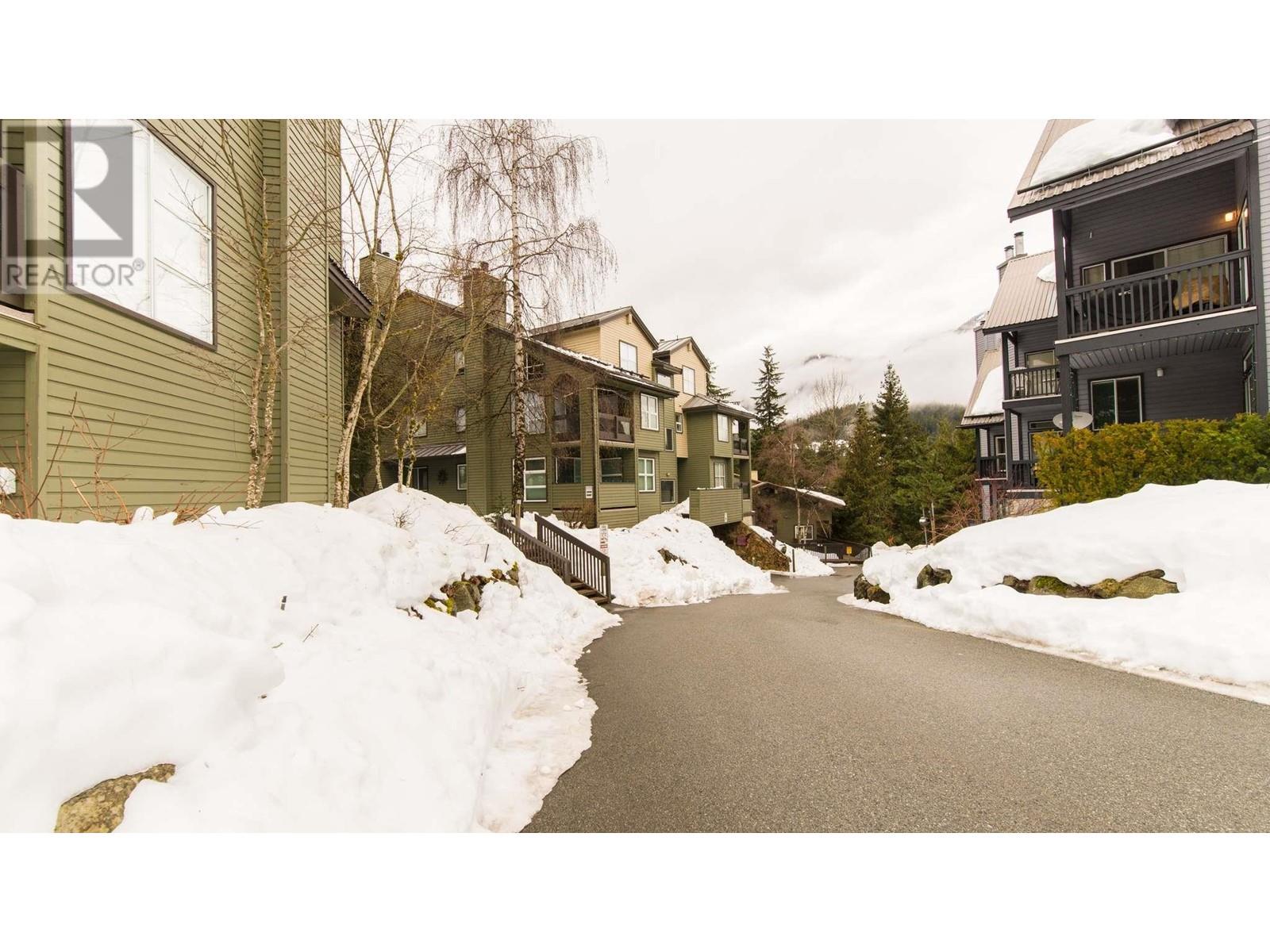 34 2217 Marmot Place, Whistler, British Columbia  V0N 1B2 - Photo 3 - R2842360