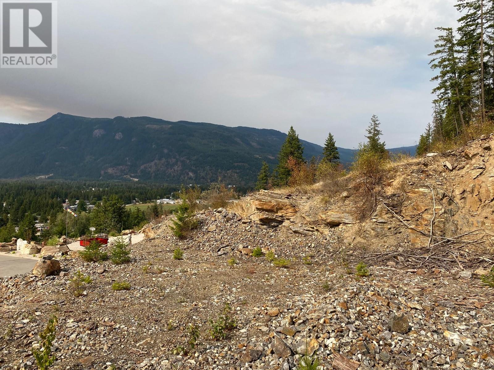 283 Bayview Drive Sicamous