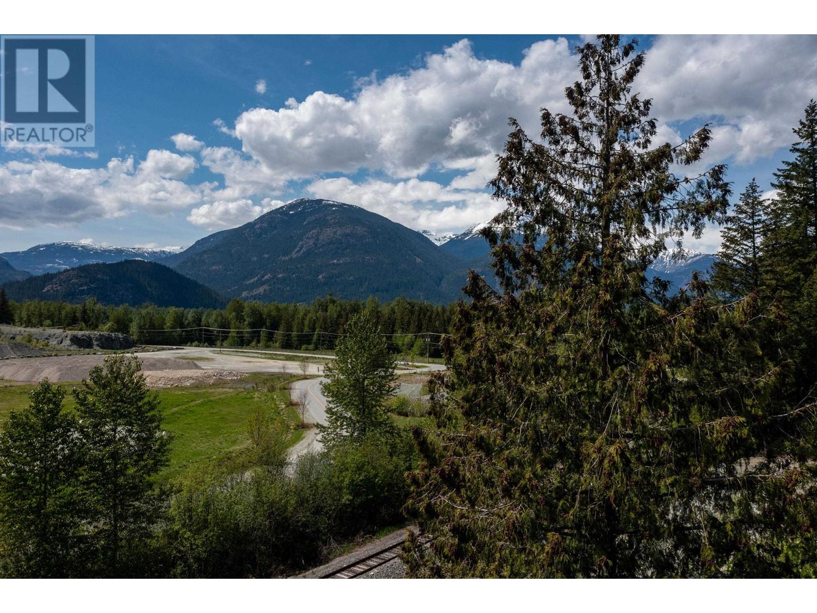 7653 Seven O'clock Drive, Pemberton, British Columbia  V0N 2L3 - Photo 15 - R2844434