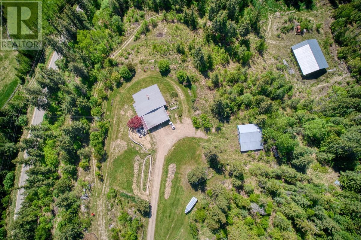 2495 Samuelson Road Sicamous